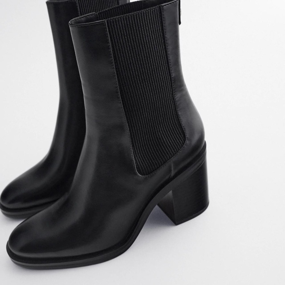 Zara‎ Black Heeled Boots